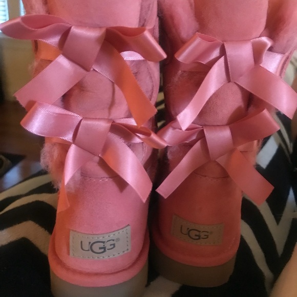 UGG |  “Bailey Bow 2” boots (coral) - Picture 3 of 4